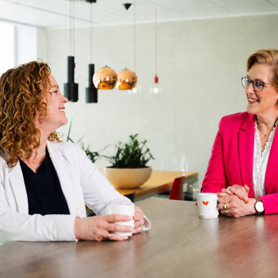 Linda van Slooten en Anja Japink receptie