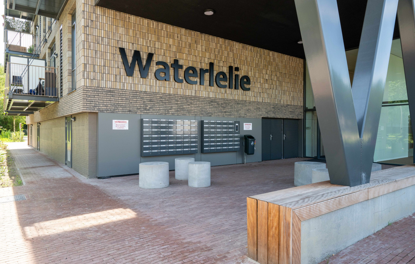 Flat Waterlelie in Zwolle CSF260092 322