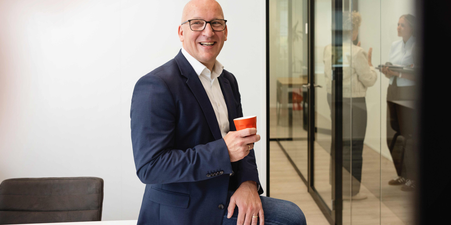 Henry van der Kemp, Commercieel Directeur (3)