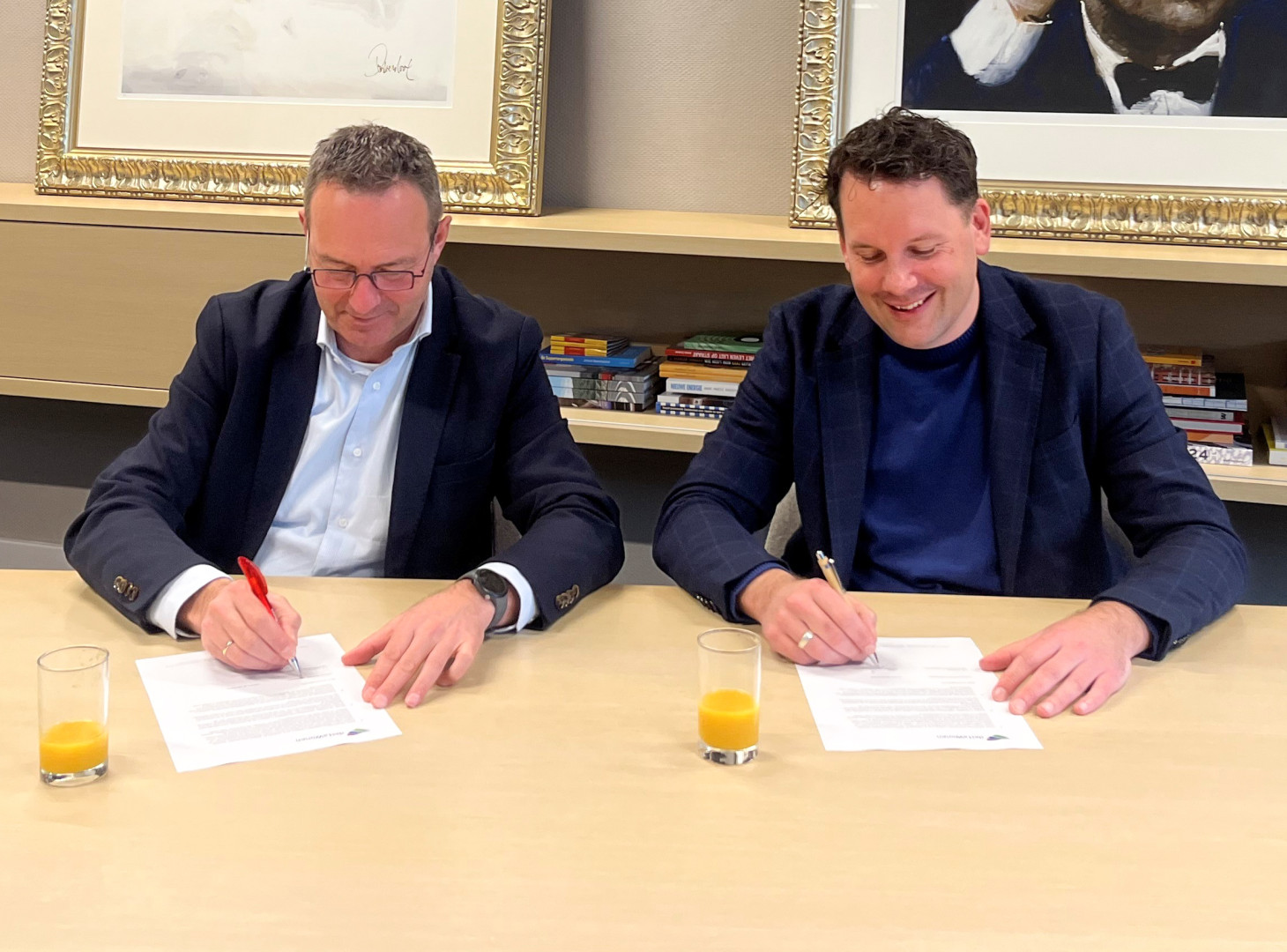 Ondertekening 75 woningen deltaWonen